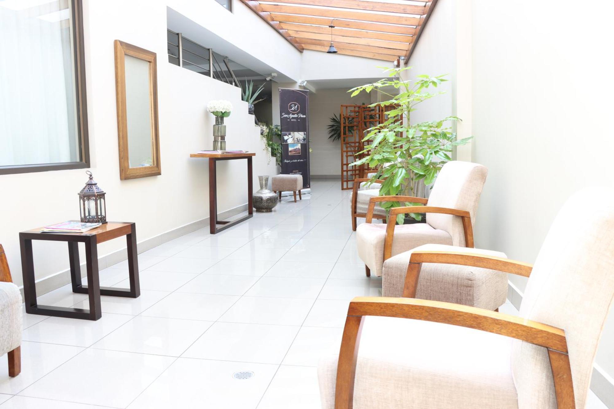 Hotel San Agustin Plaza Latacunga Exterior foto