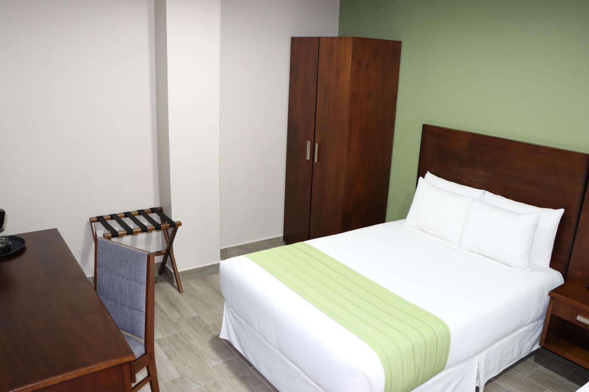 Hotel San Agustin Plaza Latacunga Exterior foto